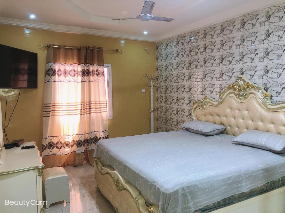 Awamuulamin Manneh Guest House Abuko Dış mekan fotoğraf