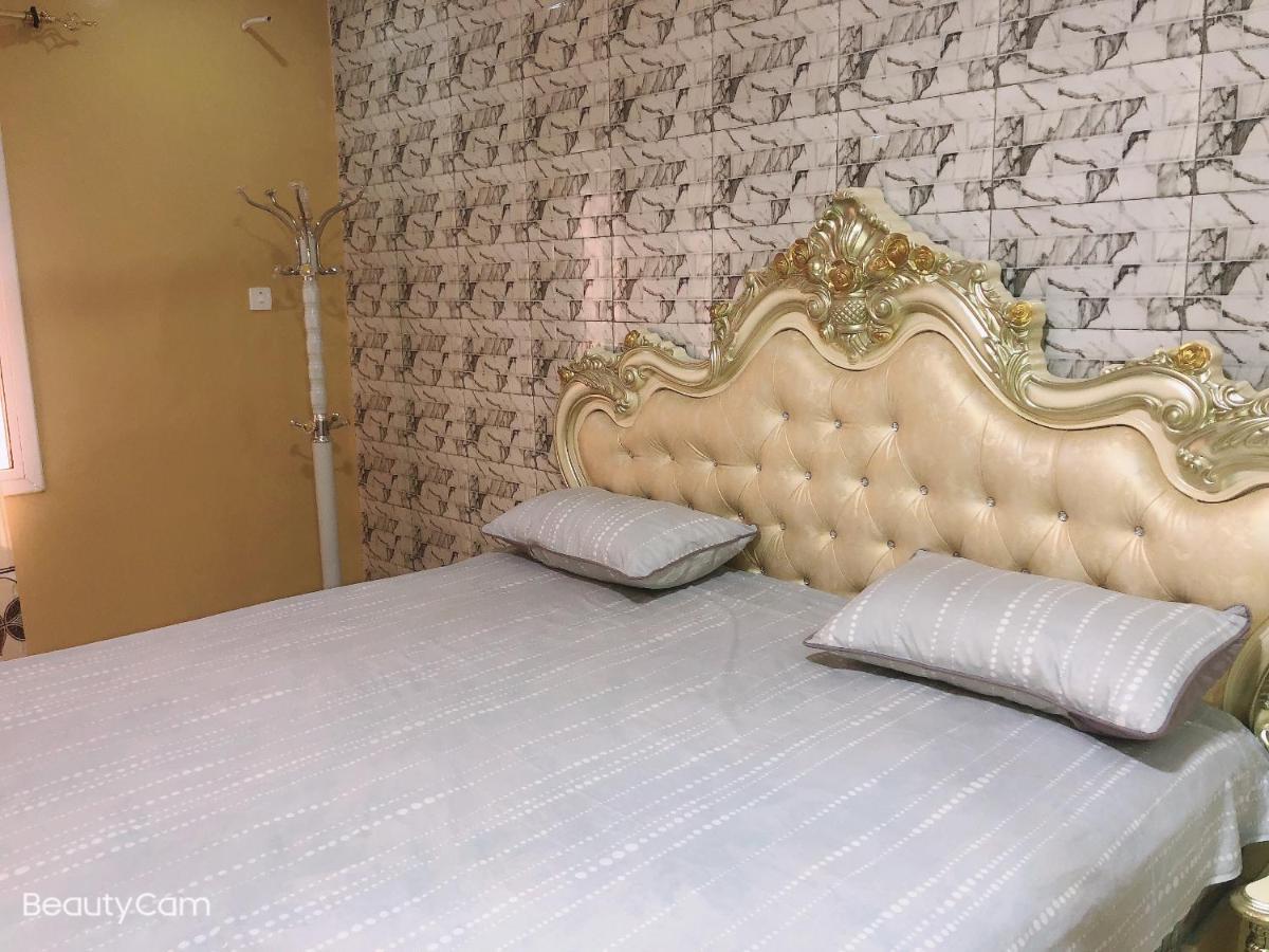 Awamuulamin Manneh Guest House Abuko Dış mekan fotoğraf