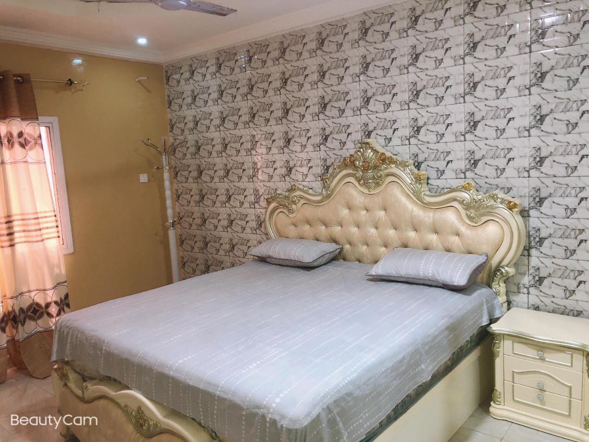 Awamuulamin Manneh Guest House Abuko Dış mekan fotoğraf