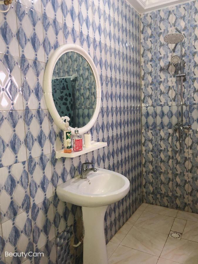 Awamuulamin Manneh Guest House Abuko Dış mekan fotoğraf