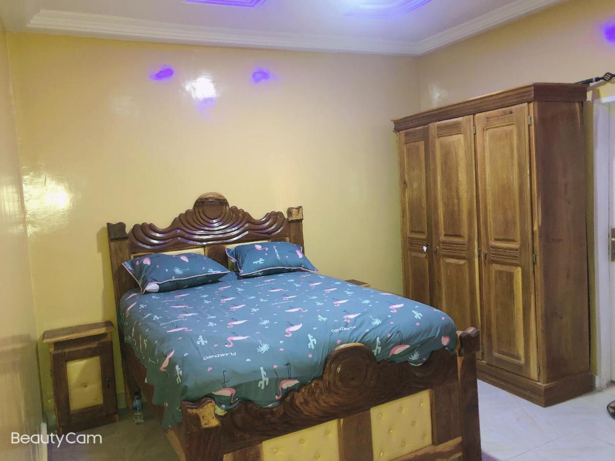 Awamuulamin Manneh Guest House Abuko Dış mekan fotoğraf
