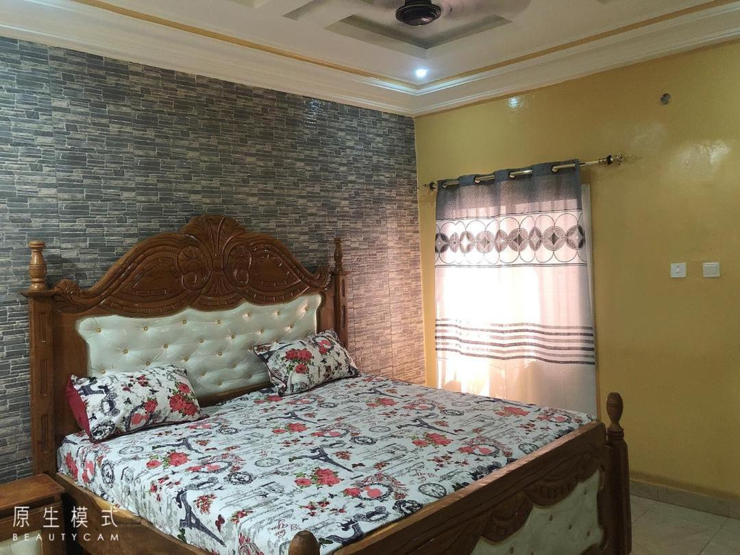 Awamuulamin Manneh Guest House Abuko Dış mekan fotoğraf